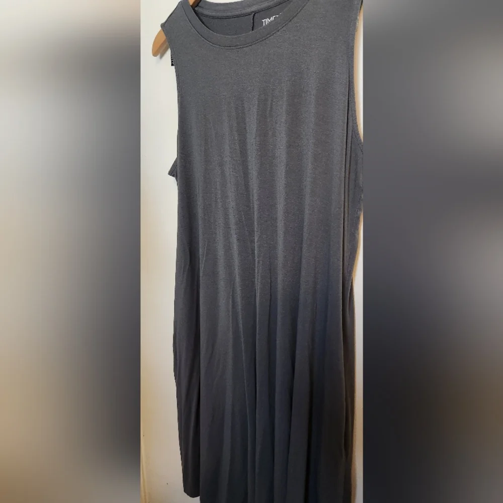 Time and Tru Dark Gray Dress - Picture 2 of 4